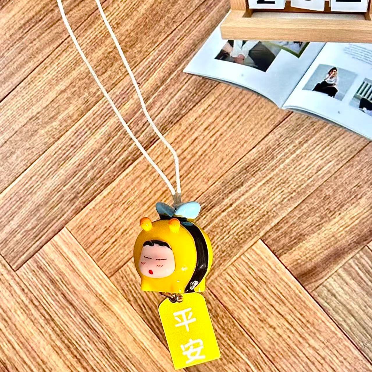 Crayon Shin-chan Bee Cosplay F - Car Accessories Interior 评论和价格